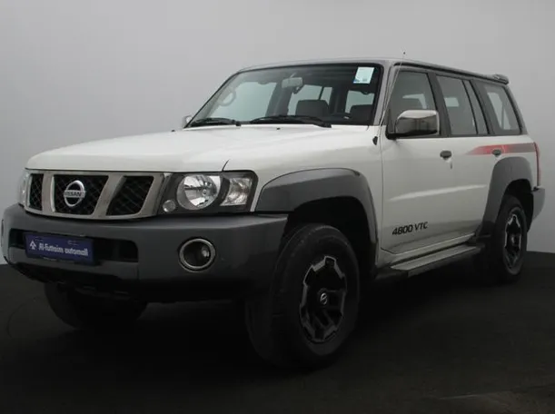 2022 Nissan Patrol Safari in Dubai