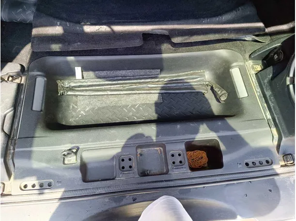 Car image 26