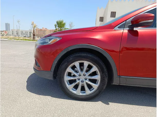 Car image 9