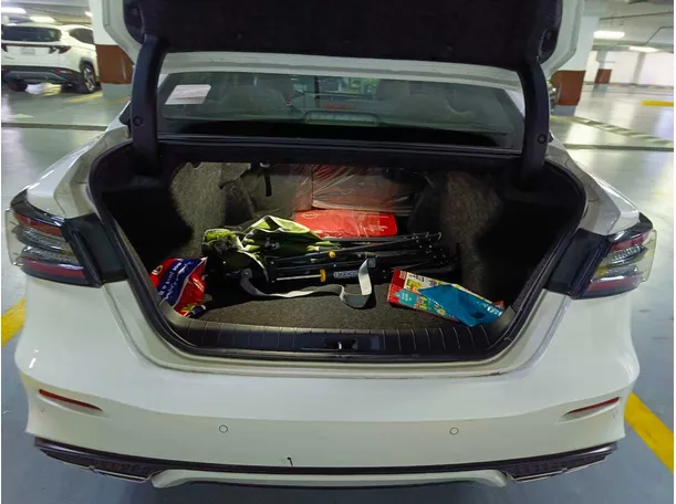 Car image 31
