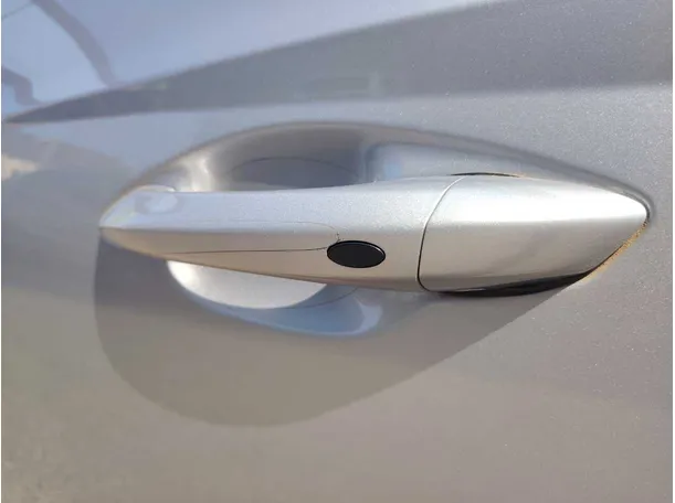 Car image 30