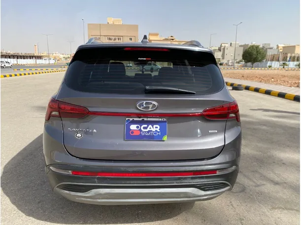 Car image 6