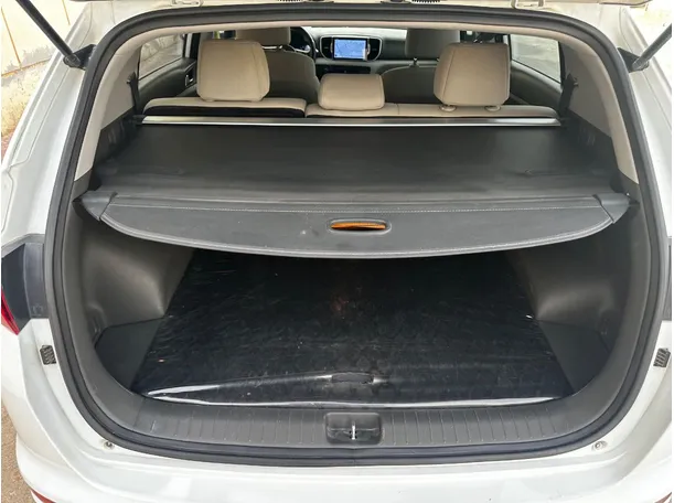 Car image 21