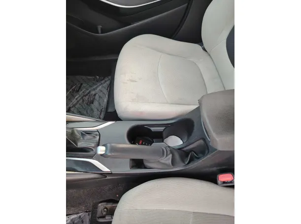 Car image 26