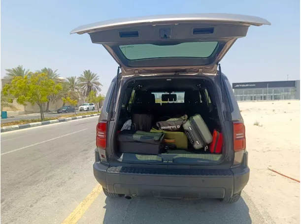 Car image 25