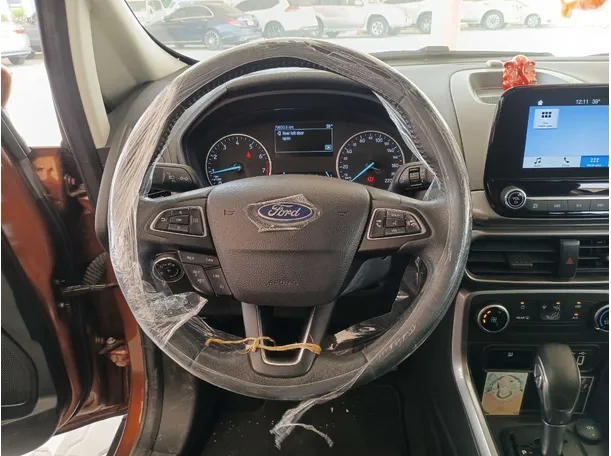 Car image 17