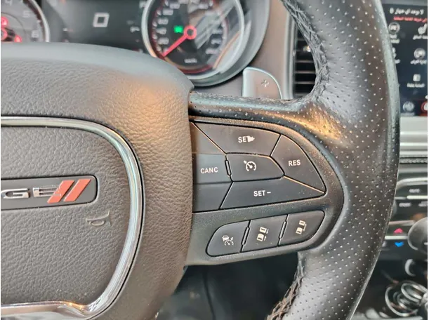 Car image 33