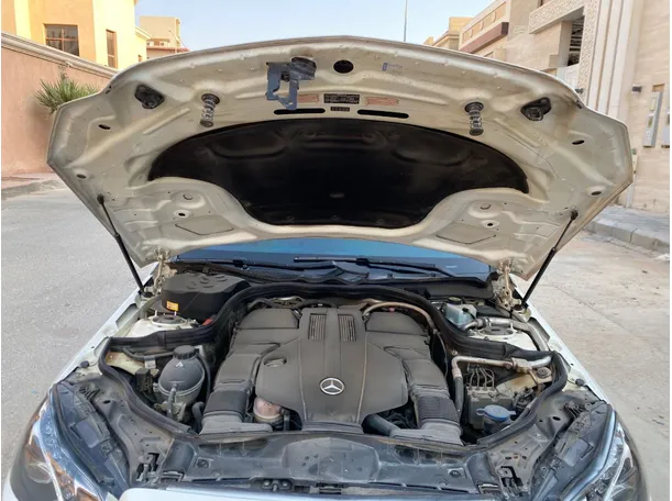 Car image 27