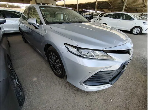 Car image 4