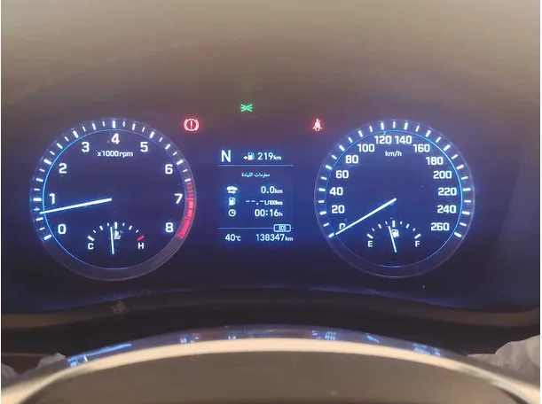 Car image 24