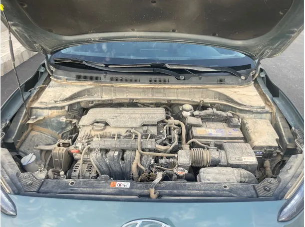 Car image 25