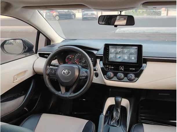 Car image 23