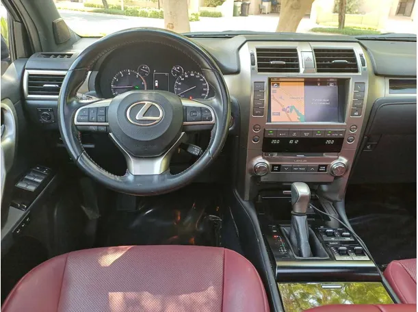 Car image 16