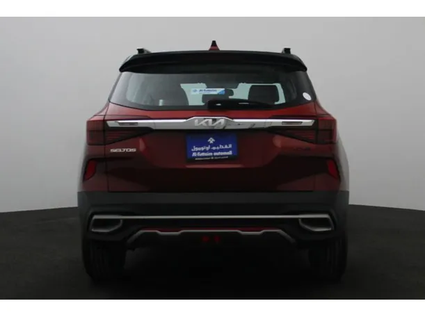 Car image 12