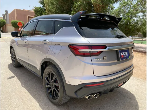 Car image 7
