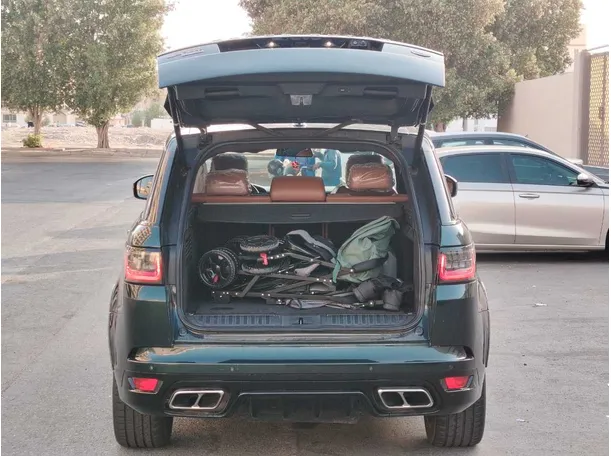 Car image 25
