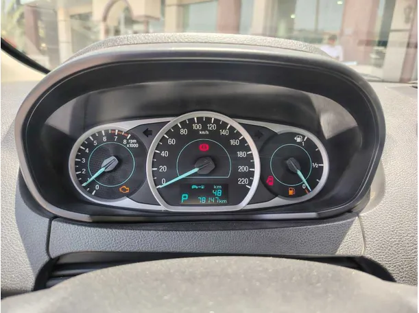 Car image 26