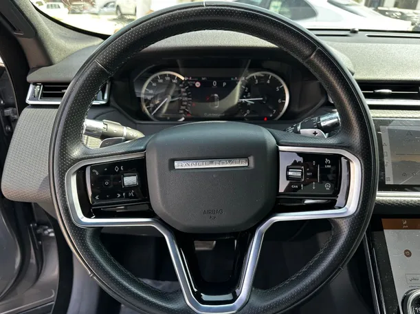 Car image 20
