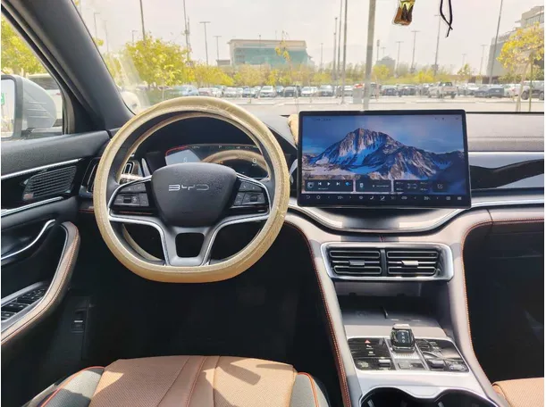 Car image 21