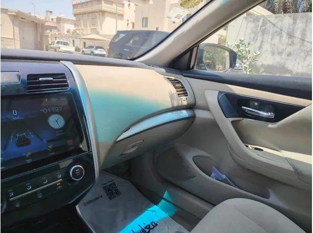 Car image 31
