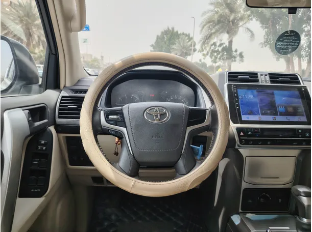 Car image 21