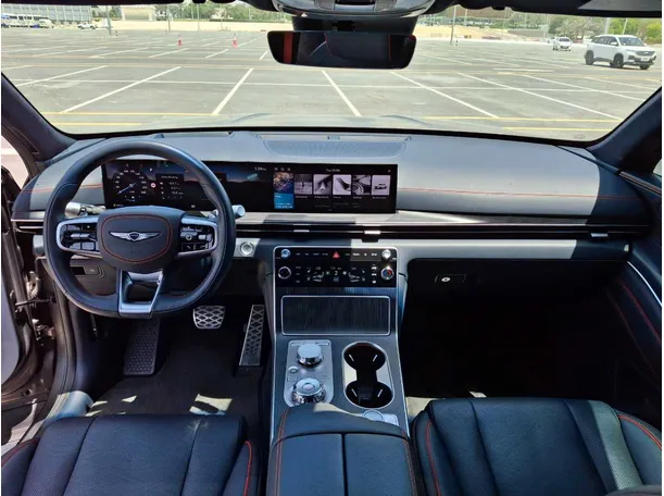 Car image 15