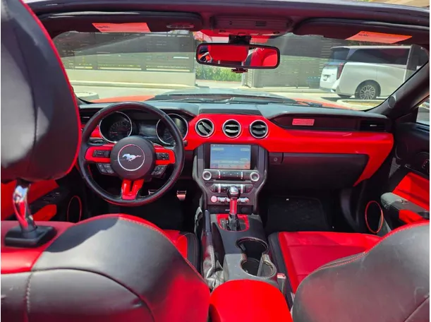 Car image 13
