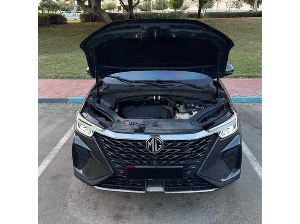 Car image 14