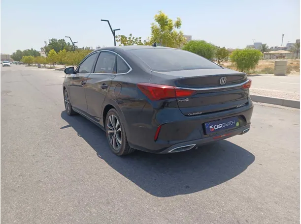 Car image 7