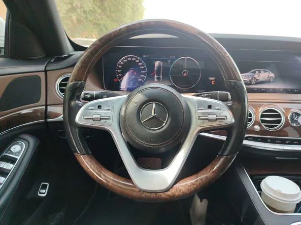 Car image 23