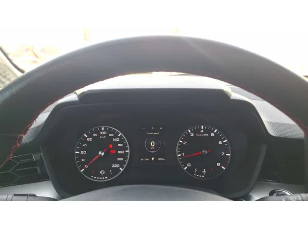 Car image 18