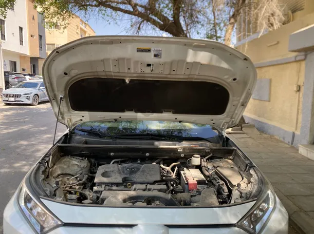 Car image 24