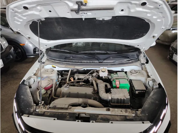 Car image 27