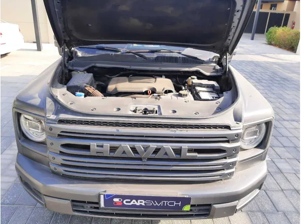 Car image 19