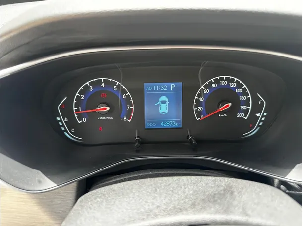 Car image 21
