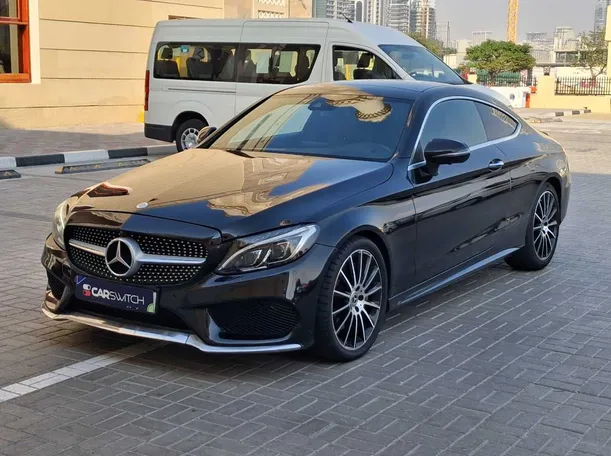 2018 مرسيدس C300 في دبي