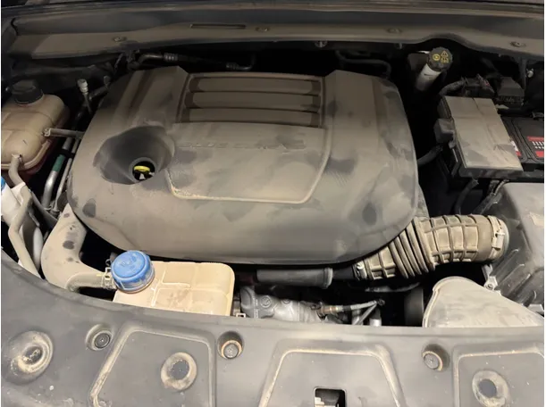 Car image 23