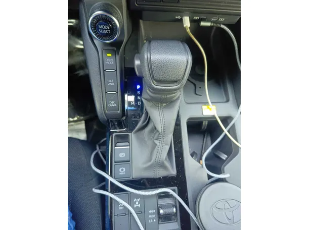 Car image 21