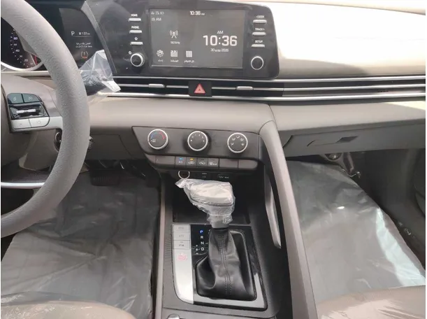 Car image 20