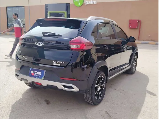 Car image 5