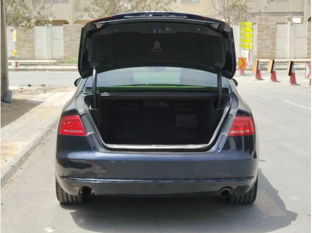 Car image 23