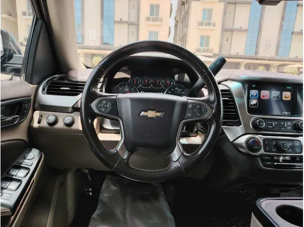 Car image 20