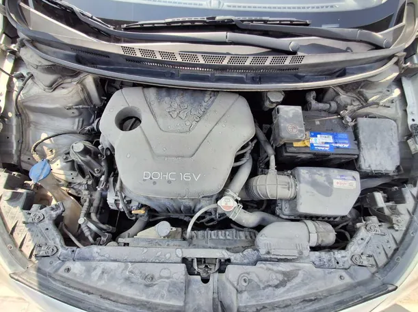 Car image 19