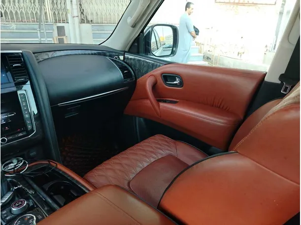 Car image 25