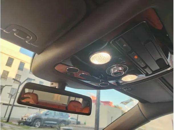 Car image 31