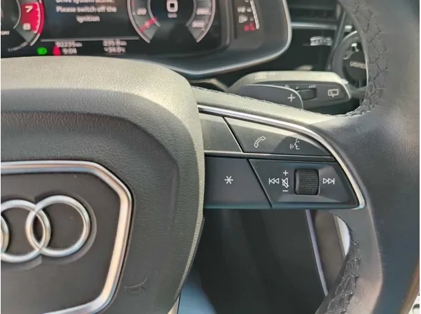 Car image 46