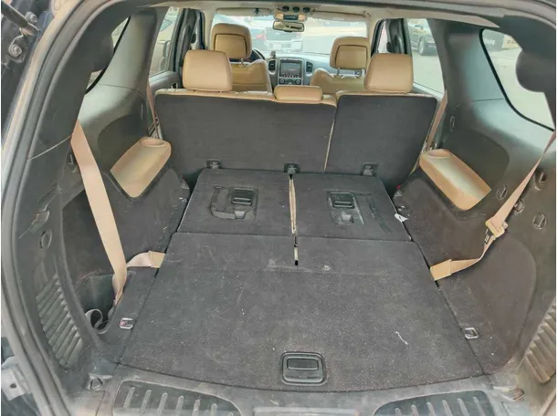 Car image 28