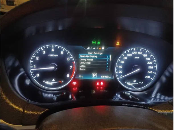 Car image 20
