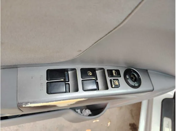 Car image 36