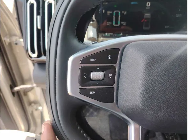 Car image 29